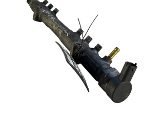 Топливная рампа 30777554, 000784L3   Volvo V70  