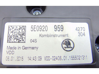 Панель приборов 5E0920959 Skoda Octavia Mk2 (1Z)