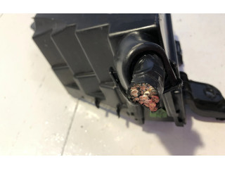 Блок предохранителей K7JA714 Dacia Sandero