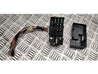 Блок предохранителей     Volvo V70  D4204T5 