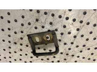 Петля замка багажника