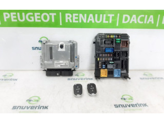 Блок управления двигателя    Peugeot Partner III