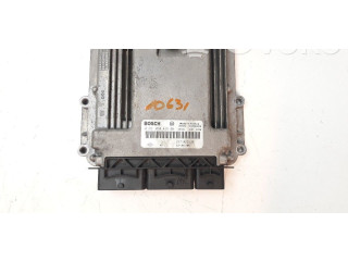 Блок управления двигателя 237102213R, 0281030439 Dacia Dokker
