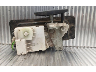 Замок багажника Peugeot 607 - года