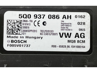 Блок комфорта 5Q0937086AH Skoda Octavia Mk3 (5E)