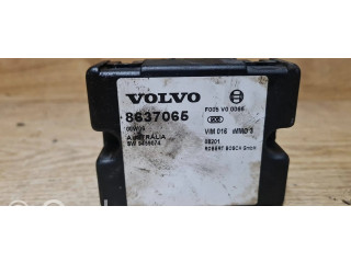 Блок управления 8637065   Volvo S70  V70  V70 XC