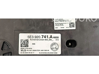 Панель приборов 5E3920741A Skoda Octavia Mk4