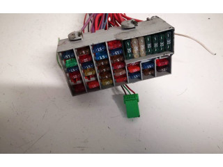 Блок предохранителей 8637669, 8637669 Volvo XC90