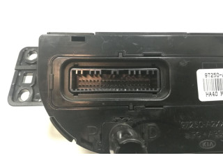 Блок управления климат-контролем 97250A2400   KIA Ceed