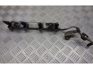 Топливная рампа    Nissan Tiida C11  