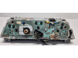 Přístrojová deska Nissan Sunny 1985