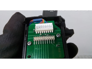 Ручка стеклоочистителей 31275360 Volvo V70