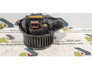 Вентилятор печки    8E1820021E   Audi A4 Allroad