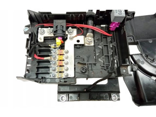   Pojistková skříňka 7L0937548C   Audi Q7 4L 2008