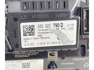 Панель приборов 565920790D   Skoda Karoq       