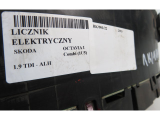 Панель приборов 1U0920811J Skoda Octavia Mk1 (1U)
