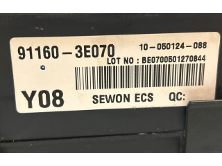 Блок предохранителей 911603E070, 10050124088 KIA Sorento