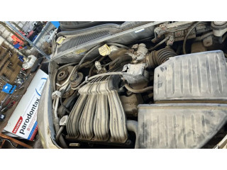 Vstřikovací lišta 04669768, 04669700   Chrysler PT Cruiser  pro benzínový motor 2.0 ECC 