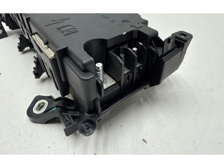 Блок предохранителей A2465402714 Infiniti Q30