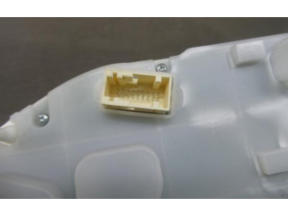 Панель приборов 982262118000   Peugeot 2008 I       