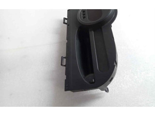 Панель приборов 8200725330 Renault Twingo II