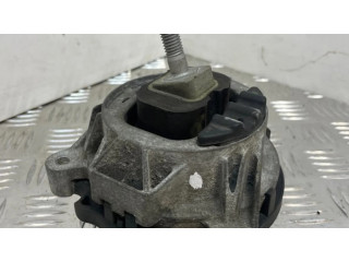 Подушка двигателя