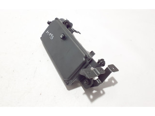 Моторчик дворников 32327233 Volvo V60