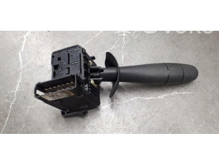 Ручка стеклоочистителей 8200117062   Renault Trafic I