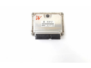 Блок управления двигателя 038906012CL, 28SA5110 Skoda Octavia Mk1 (1U)