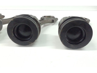  Поршень    Volkswagen Golf VII  