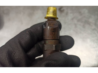 Vstřikovač KCE30S8   Peugeot 106    VJZ 