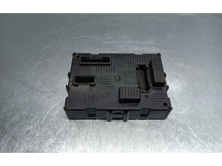 Блок предохранителей 8201054128, 8201054128   Renault Clio III    