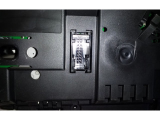 Přístrojová deska BMW 3 E90 E91 2008 916684603, 102535086