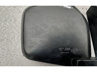 Zpětné zrcátko Mitsubishi Pajero 1995 MB696596