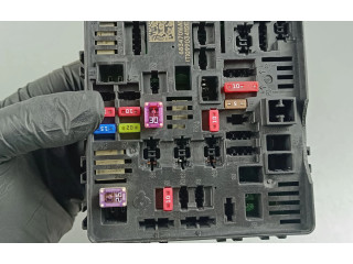 Блок предохранителей 68347016AD Jeep Grand Cherokee WL