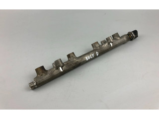 Топливная рампа 05E133320B Volkswagen Golf VIII