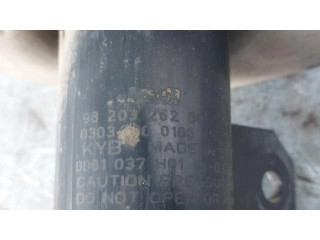 Передний амортизатор      