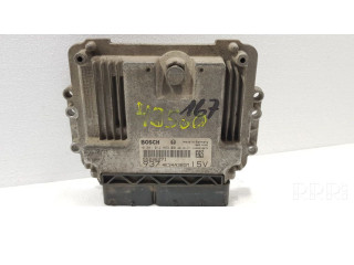 Блок управления двигателем ECU