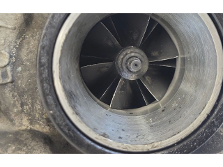  Турбина Volvo V70  30774670, 7620608   для двигателя d5244t5      