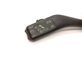 Ручка поворотов/ фонарей 1K0953513F, 1K0953513A   Skoda Octavia Mk2 (1Z)