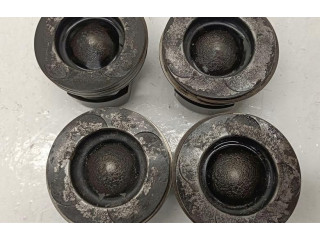  Поршень    Nissan X-Trail T32  