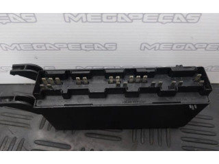 Pojistková skříňka 2025420232 Mercedes-Benz C W202 1995