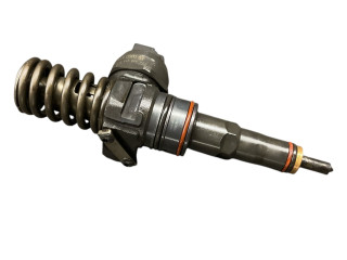 Форсунка 0414720037, 038130073AJ    Volkswagen PASSAT B6   