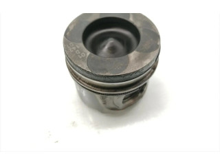 Píst    Nissan Qashqai+2     