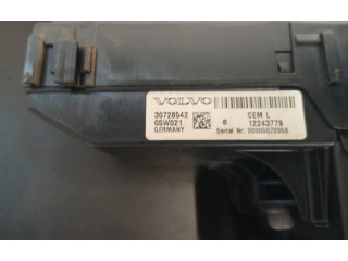 Pojistková skříňka 30728542, 12243779 Volvo S80 2005