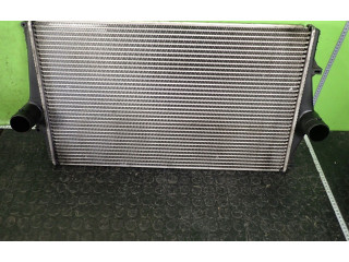 Радиатор интеркулера     Volvo S80   