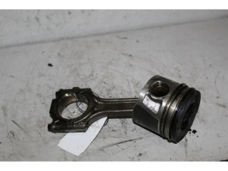 Поршень с шатуном 55280444 Alfa Romeo Giulietta