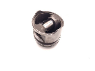 Píst TD25 Nissan PickUp TD25