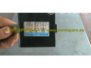 Блок предохранителей MB852142 Mitsubishi Montero