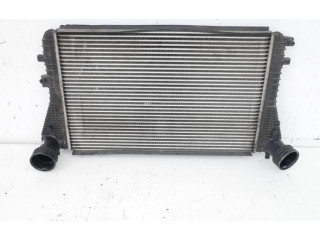 Интеркулер 1K0145803 Skoda Octavia Mk2 (1Z)